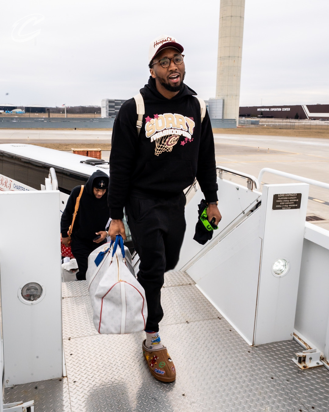 Cleveland Exclusive | Cream & Wine